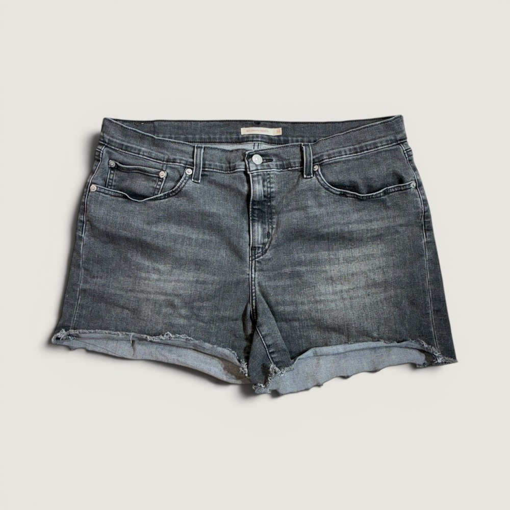 Levi's Mid Length Shorts Womens 34 Gray Denim Raw Hem Cutoff 29965-0149 - Picture 2 of 8